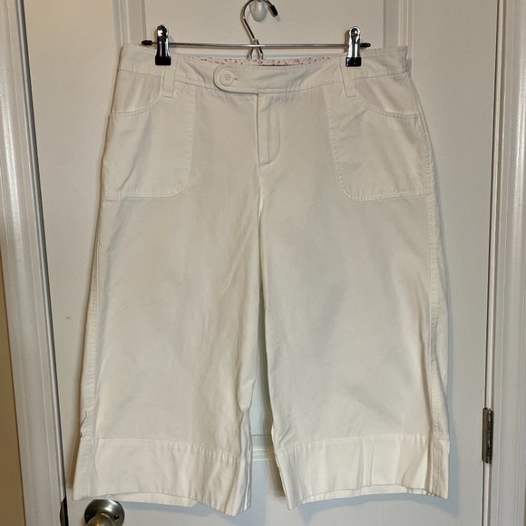 Duck Head Pants - Duck Head White Cotton Khaki Bermuda Shorts